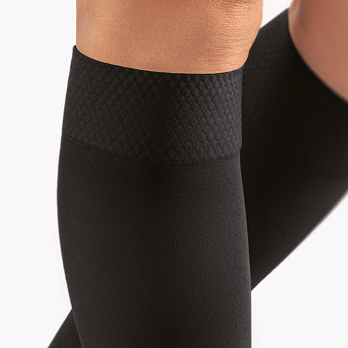 Medias de Compresión AktiVen Vital a la rodilla con punta cerrada