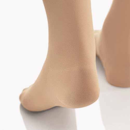 Medias de Compresión AktiVen Vital a la rodilla con punta cerrada