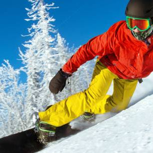 Deportes en la nieve: consejos para practicarlos con seguridad